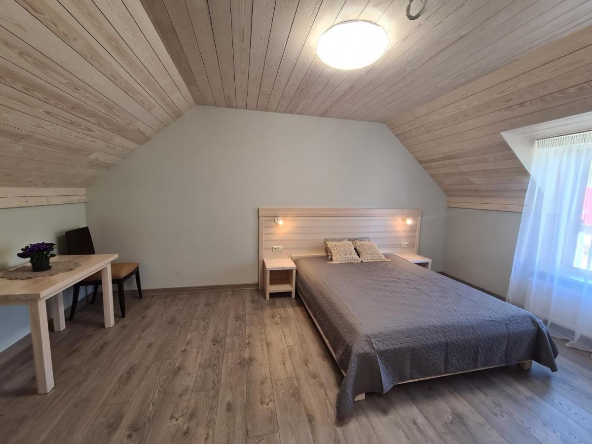 Viesu Nams Upe Hotel Roja Eksteriør billede