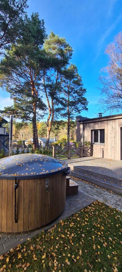 Viesu Nams Upe Hotel Roja Eksteriør billede